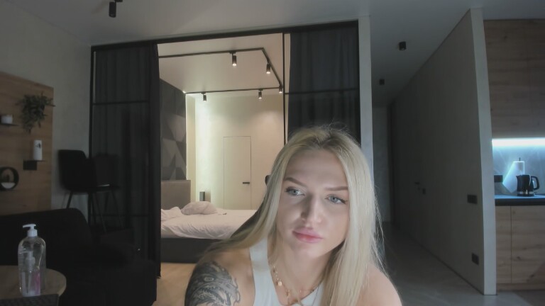 Angelinheaven's Streamate show and profile