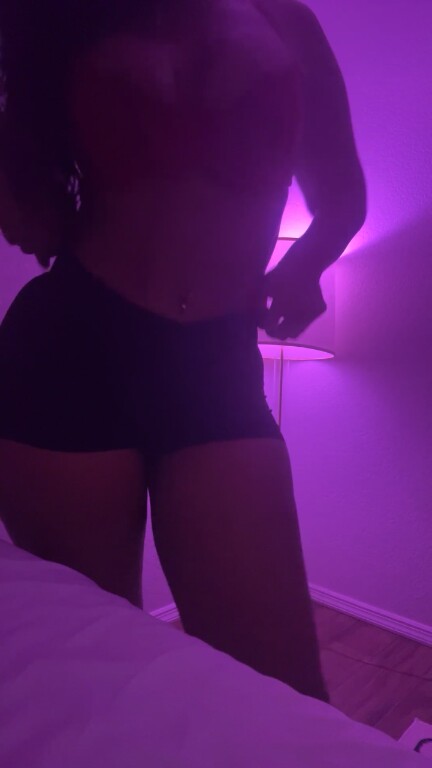 VieveNite's Streamate show and profile