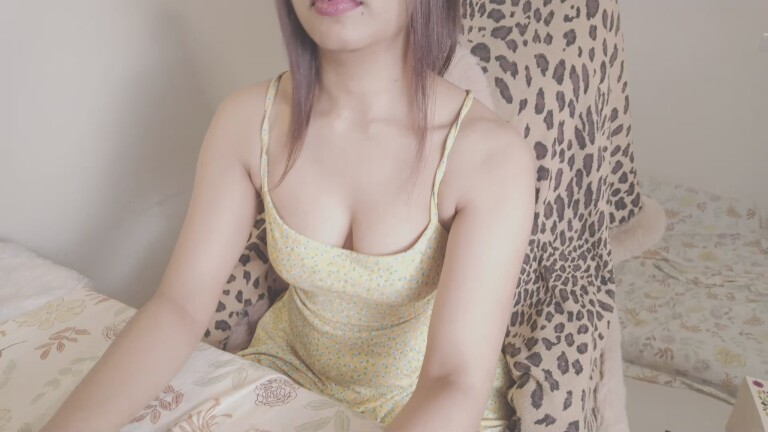 NaughtyNoori's Streamate show and profile