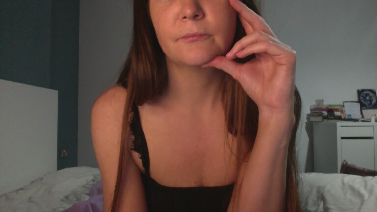 LittleMissFoxx's Streamate show and profile