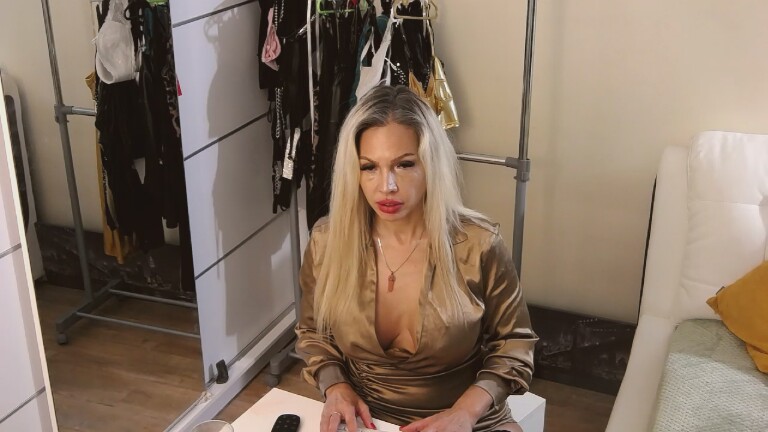 SashaVaughn's Streamate show and profile