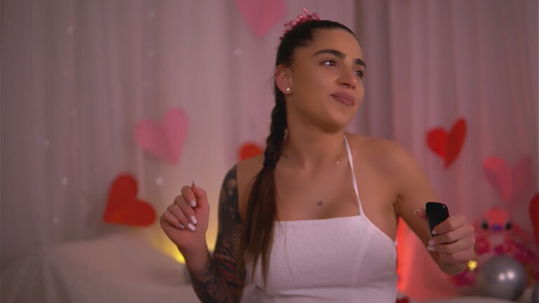 PureEllie's Streamate show and profile